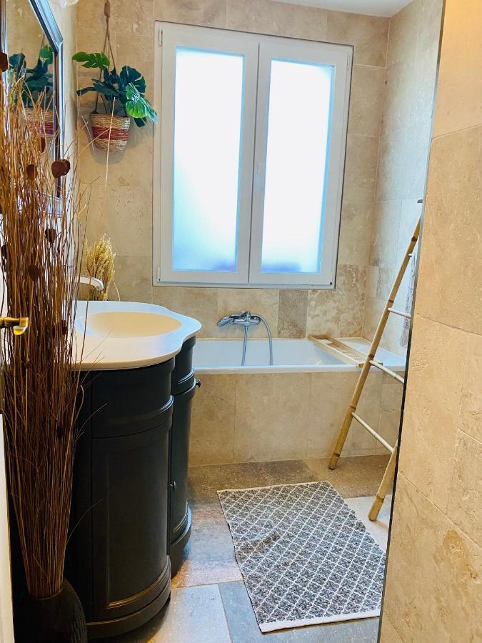 Almanarre Apartment Hyeres Bagian luar foto