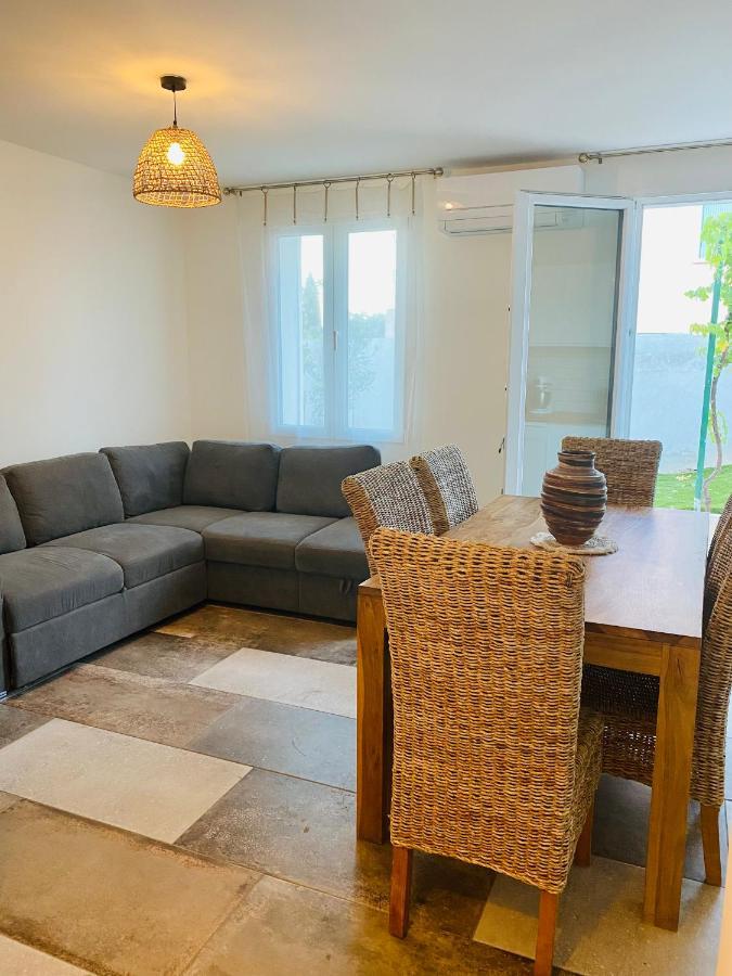 Almanarre Apartment Hyeres Bagian luar foto